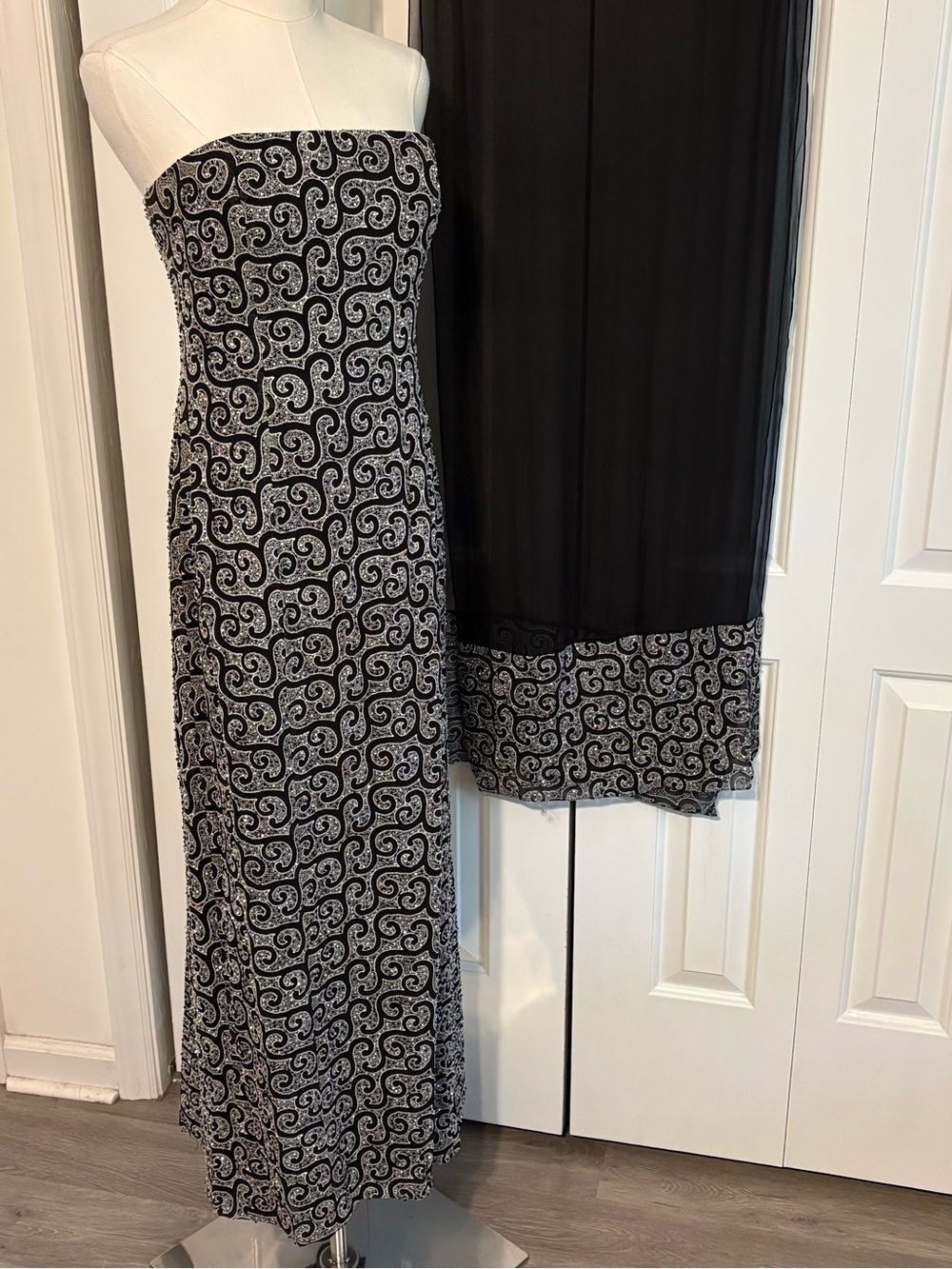 Vintage B'ZAR Beaded Strapless Maxi Gown w/Black Silver Swirl & Matching Wrap
